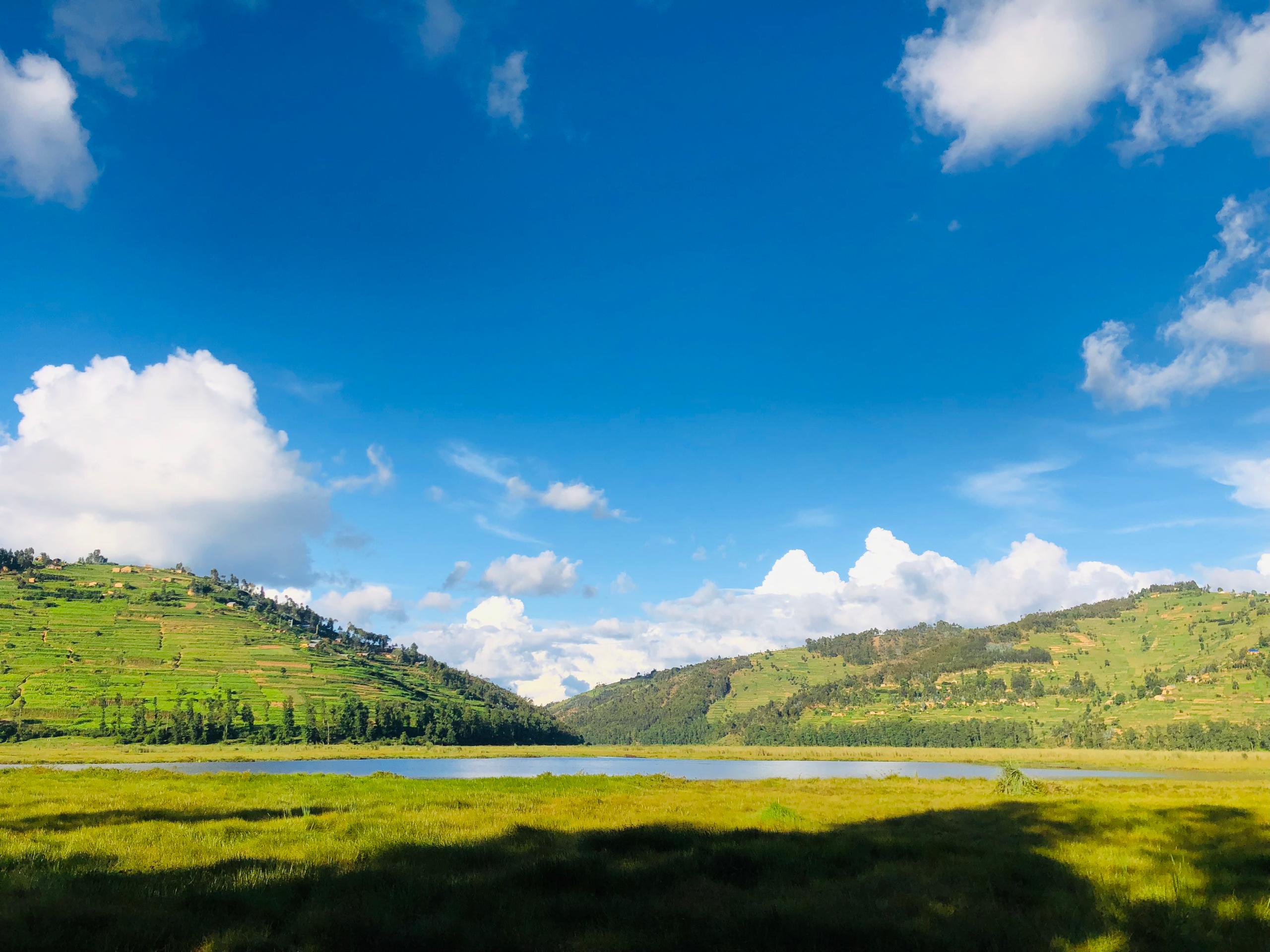 8 Days : Exploring Rwanda's Foggy Landscape